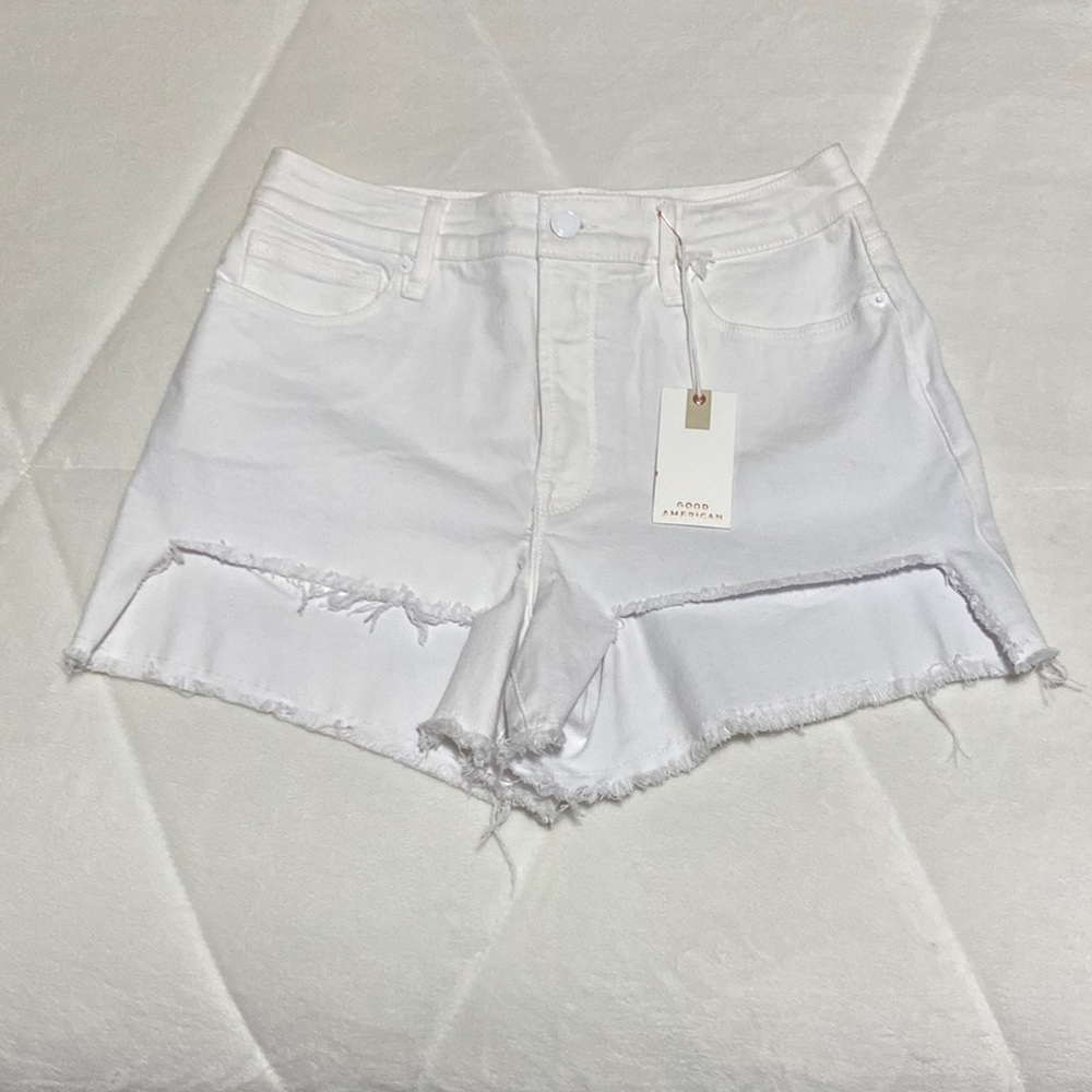 NWT Good American Cut-off Shorts Size 6/28
